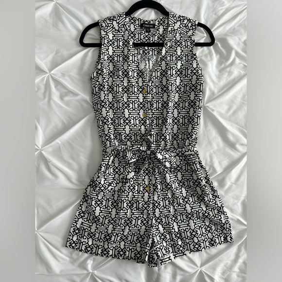 Bebe Romper - Picture 2 of 4